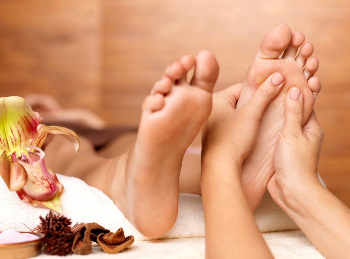 Lợi ích tuyệt vời của massage chân